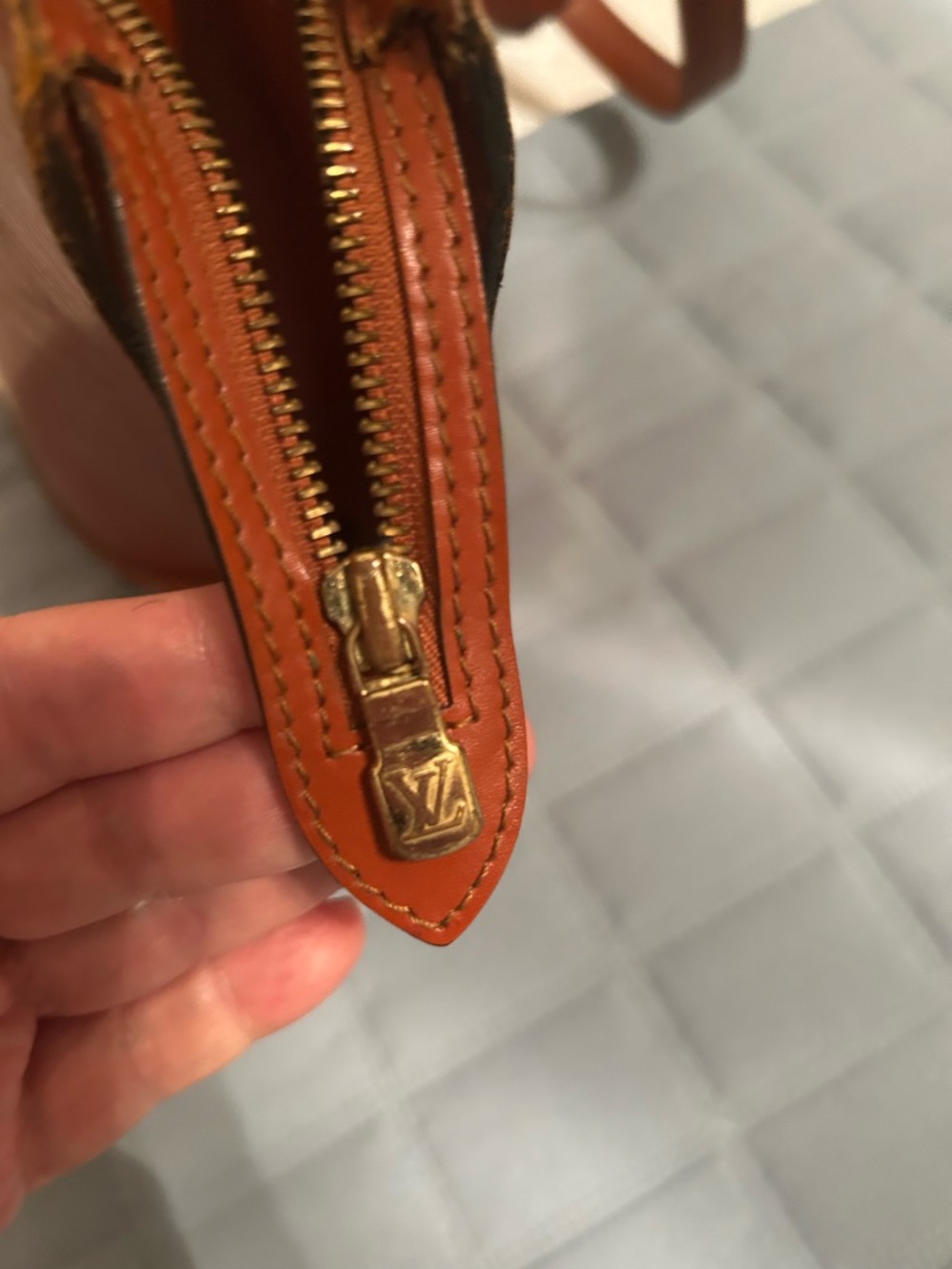 Louis Vuitton Saint Jacque Tote Large - Picture 4 of 15